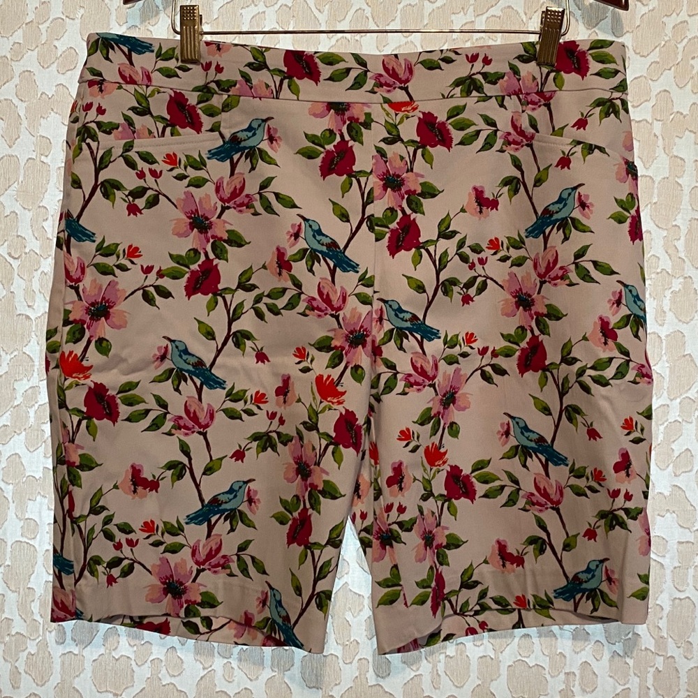 Time and Tru Pull On Floral Bird Bermuda